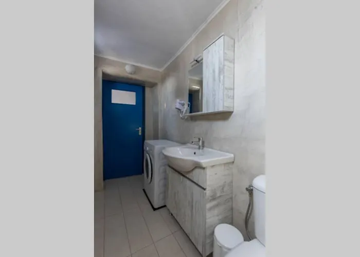 Eva's בית נופש Éxo Goniá